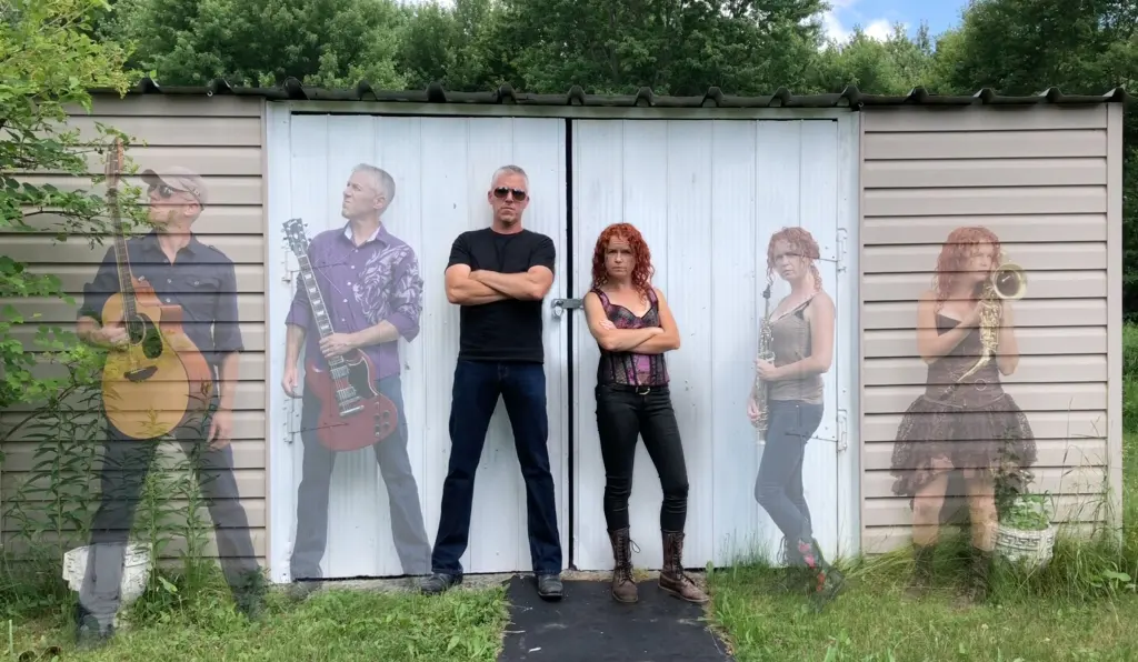 An Evening with Red Dirt Skinners